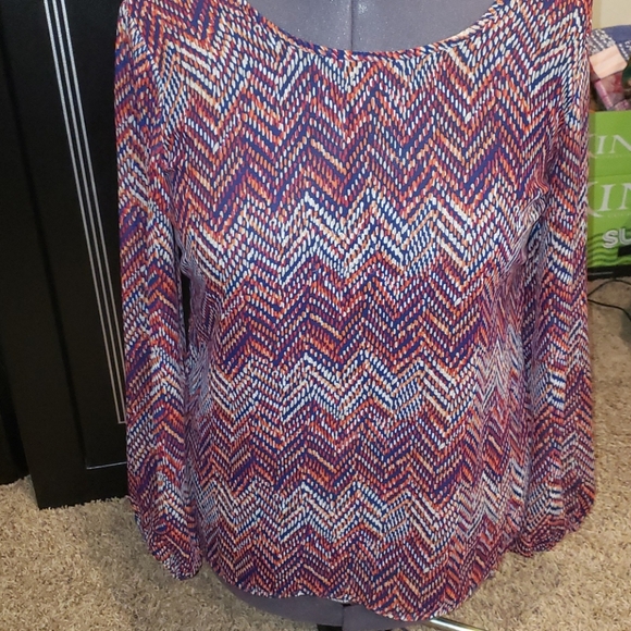 Sheer blouse - Picture 2 of 4